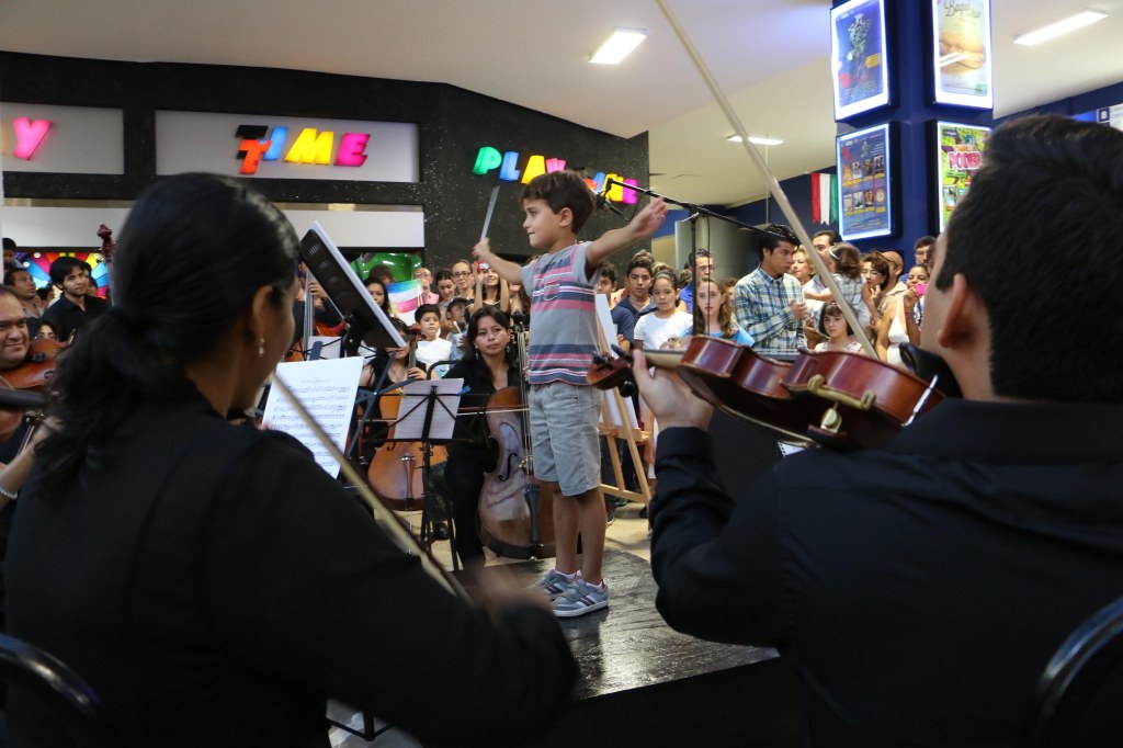 Boqueños dirigen a su Orquesta&nbsp;Filarmónica