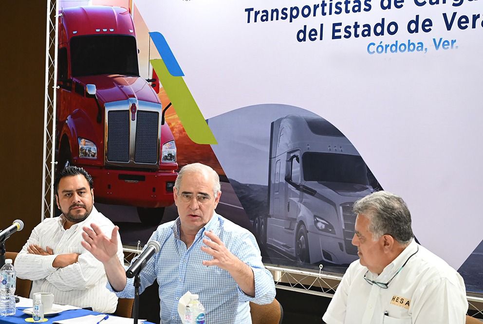 Atención del sector transportista es fundamental para la generación de empleos en Veracruz: Julen&nbsp;Rementería