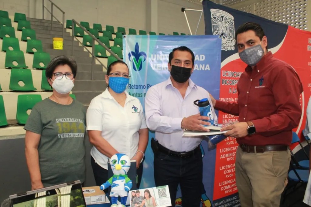 Participan estudiantes en Feria&nbsp;Vocacional