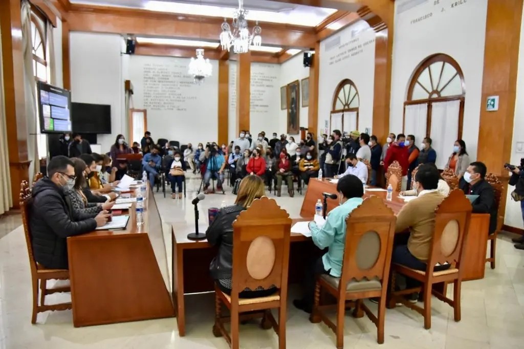 Da voz el Cabildo a los ciudadanos en sesión&nbsp;abierta
