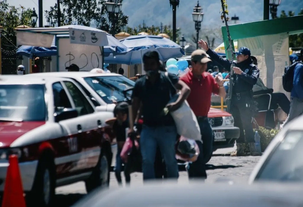 Dice alcalde de Coscomatepec que ya resolvió el problema de vialidad,&nbsp;pero…