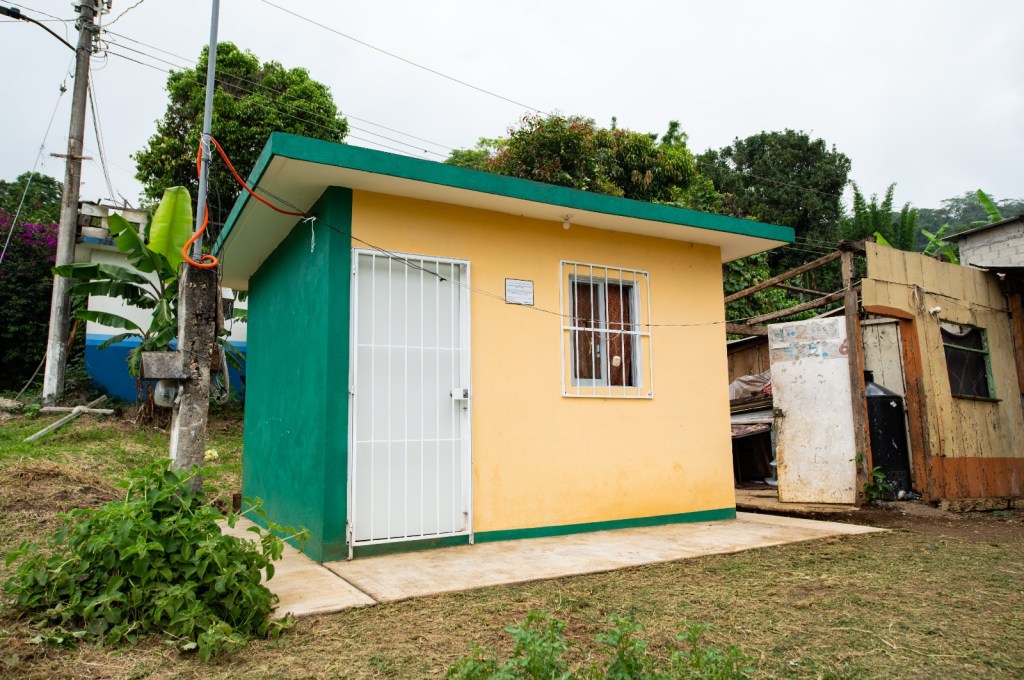 Beneficiará Ayuntamiento y Sedesol a 50 familias con construcción de&nbsp;cuartos