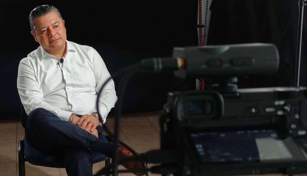 Se investiga quién es autor intelectual del manejo irregular del dinero de los veracruzanos, y si con esto se está pagando la campaña adelantada de alguien: Marlon Ramírez&nbsp;Marín