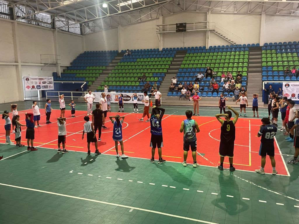 Continúa abierta convocatoria para torneos de voleibol y baloncesto a secundarias de&nbsp;Córdoba