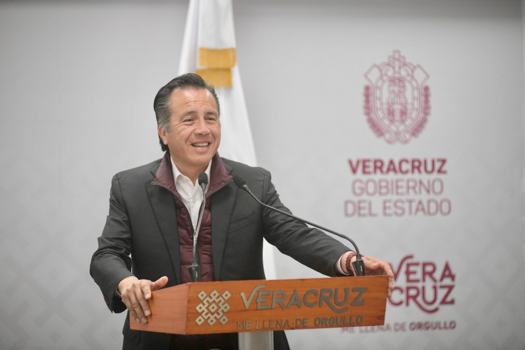 Regresan a clases más de un millón 700 mil niños y jóvenes&nbsp;veracruzanos