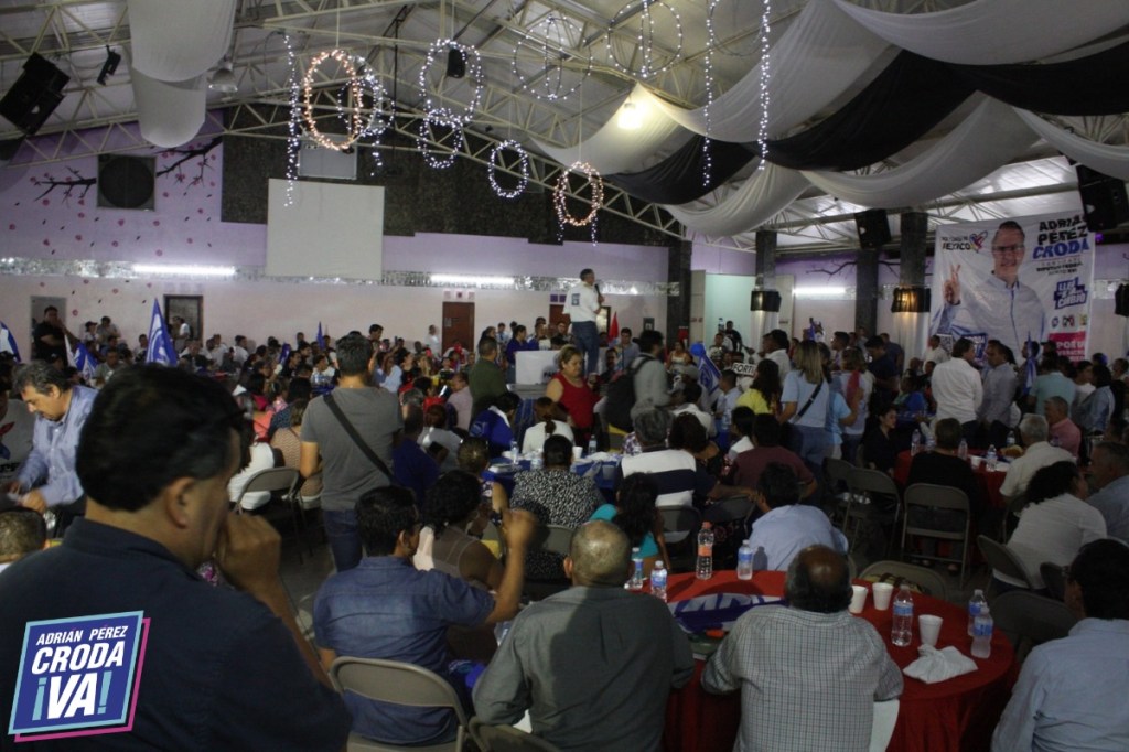 DISTRITO 16 RECIBE CON LOS BRAZOS ABIERTOS A MIGUEL ÁNGEL YUNES MÁRQUEZ Y A ADRIÁN PÉREZ CRODA, EN&nbsp;FORTÍN