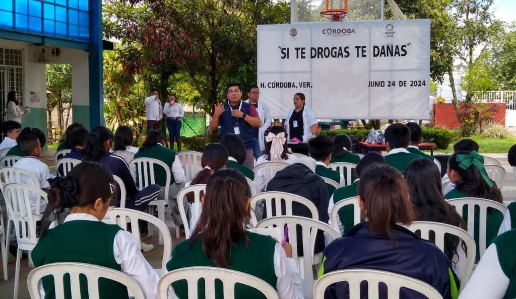 Llevan talleres de prevención de adicciones a estudiantes de zona rural de&nbsp;Córdoba