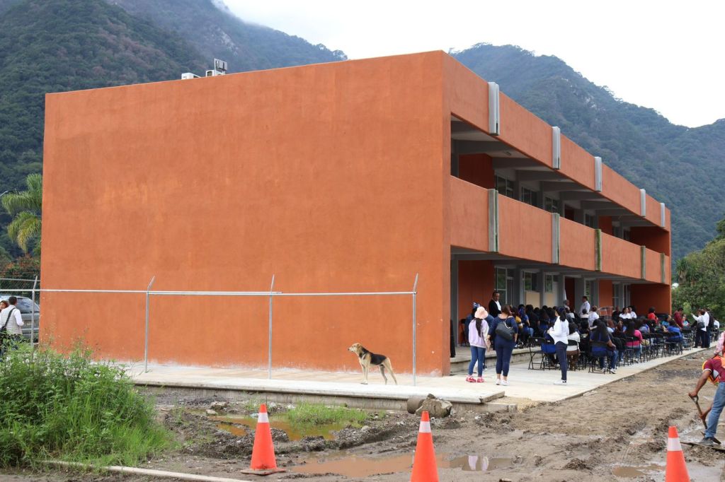 Zenyazen presente en inauguración de las nuevas instalaciones de la Universidad Pedagógica Nacional en Río Blanco, tras 45 años de&nbsp;espera
