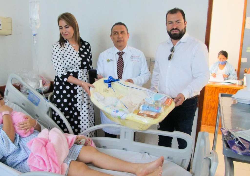 Reciben autoridades a Mía Yatziri primera bebé del&nbsp;2025