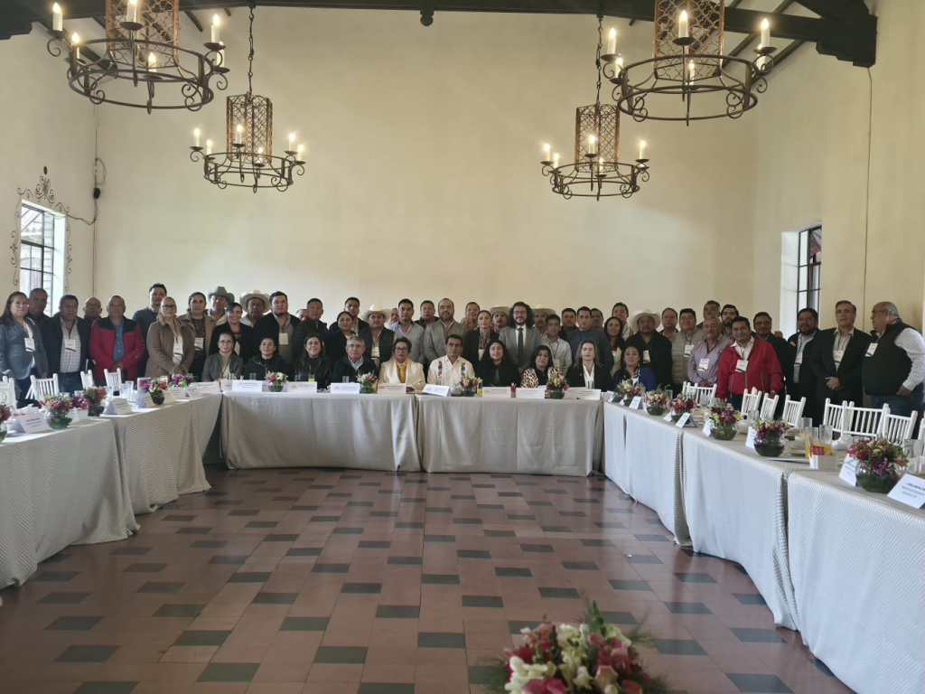 Alcaldes electos de la región centro se capacitan en Orizaba para el proceso de entrega-recepción