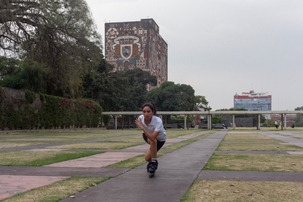 Caro Villavicencio, la patinadora número uno de América en Inline Freestyle que forma deportistas en la&nbsp;UNAM