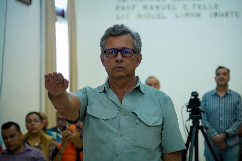 Toma protesta Miguel Ángel González como director de Hidrosistema de&nbsp;Córdoba